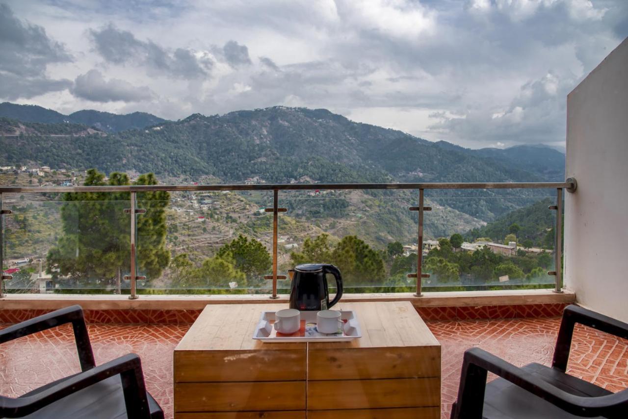 Himalyan Hills I Serviced Apt I Nature I Chef I Kasauli By Exotic Stays Bagian luar foto
